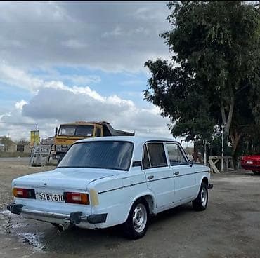 vaz 2107 stoplari: VAZ (LADA) 2106: 1.6 l | 1989 il 131732 km Sedan — 4