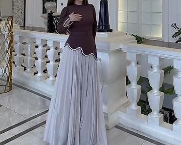 Zərif iki parçalı dəst – üst və ətək. - Üst: tünd qəhvəyi rəngdə