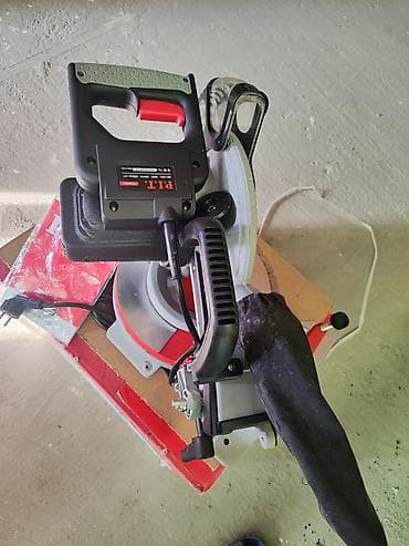 Mexaniki əl alətləri: P.I.T. PCM255-C göncəli kəsici (Miter Saw) Xüsusiyyətlər: - Güc: 2000 — 1