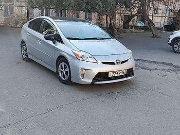 prius manitoru: Toyota Prius: 1.8 l | 2013 il Sedan — 3
