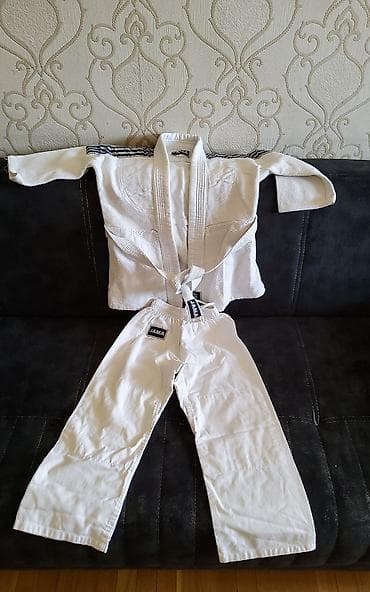 zerb: Taekvondo qoruyucu dəst və boks əlcəkləri Məhsul təsviri: - Döş — 3