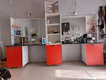 panda geyimi: Gözəllik salonu üçün işçi stolu və vitrindən ibarət modul mebel dəsti — 2