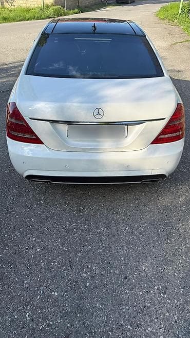 1998 mercedes: Mercedes-Benz S 500: 4.7 l | 2011 il Sedan — 2