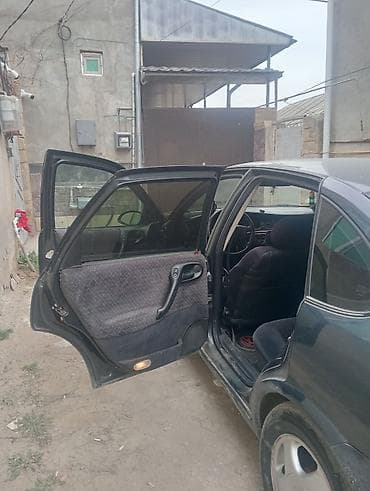 Opel Vectra: 2.5 l | 1997 il 3000 km Sedan