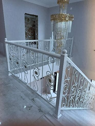 naxcivan duzu: Zərif klassik üslubda metal pilləkən məhəccəri - Material: möhkəm — 1