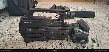 sentir: Məhsul: Sony HD professional video kamera Xüsusiyyətlər: - HD video — 1