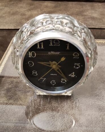 gerbli qepik alanlar: Masaüstü Kvars Əntiq saat Lighthouse, 1980 il — 2