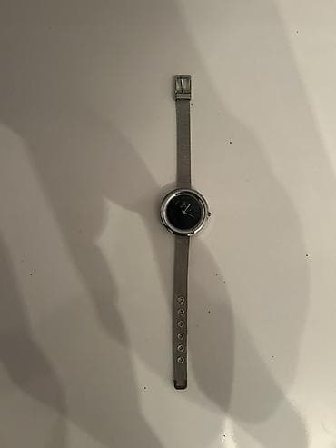 Toy paltarları və aksesuarları: - Qol saatı – klassik dizayn - Paslanmayan poladdan gümüşü rəngdə mesh — 1