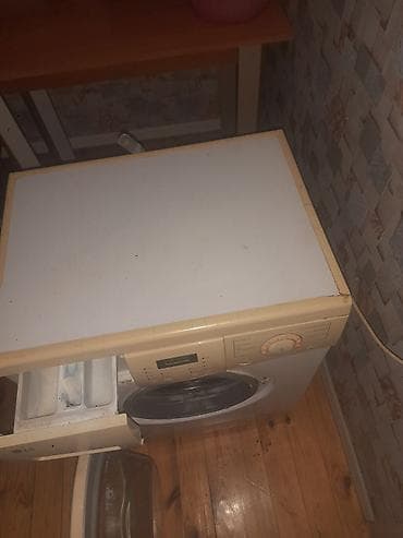 LG önyükləməli paltaryuyan maşın Xüsusiyyətlər: - Yükhəcm: 5 kq - Ön