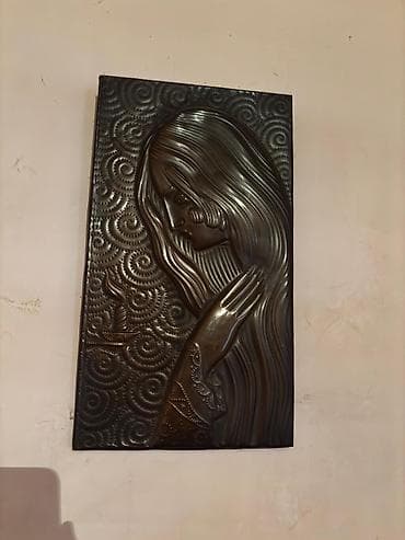 Metaldan hazırlanmış relyef divar paneli - Material: zərif cilalanmış