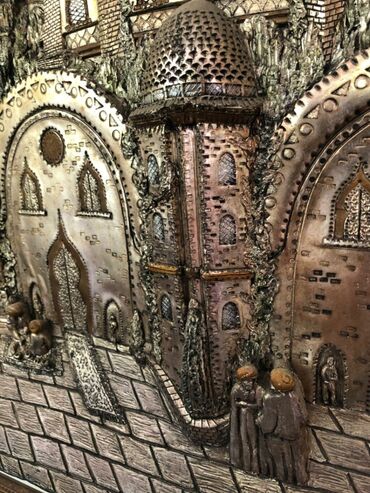 heykəl şəkilləri: Sənətkar barelyefi Brunel Preciosi d'Autore barelyefi — 4