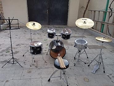 İncəsənət və kolleksiyalar: MAPEX Venus Series tam zərb alətləri dəsti Komplekt: - Bas baraban — 1