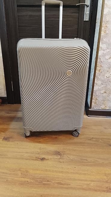 ÇAMADAN L ÖLÇÜ 20/25 KG CEKİ TUTUR .ZAMOKLARİ,TEKERLERİ VE TUTACAGİ — 1