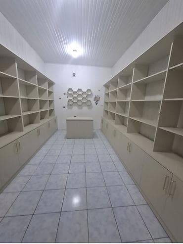 demir skaf: Mağaza üçün vitrin və mebel dəsti Tərkibi: - İki tərəfli divar boyu — 4