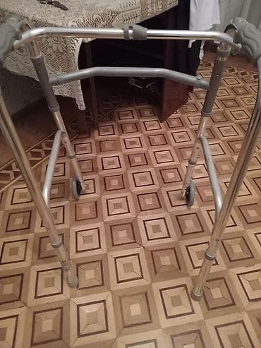 İki təkərli gəzinti çərçivəsi (walker) - Material: yüngül, möhkəm — 4