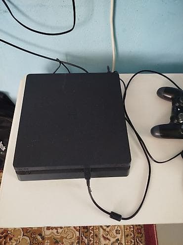 playstation 5 slim 2 el: PlayStation 4 Slim oyun konsolu - Model: PS4 Slim (Sony) - Rəng — 1