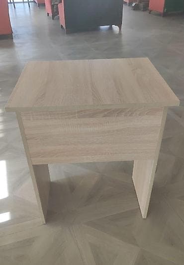 Ofis dəst mebeli: 20 dest kurs ucun parta+stulu. 1 desti 50 azn Unvan Bineqedi merkez — 5