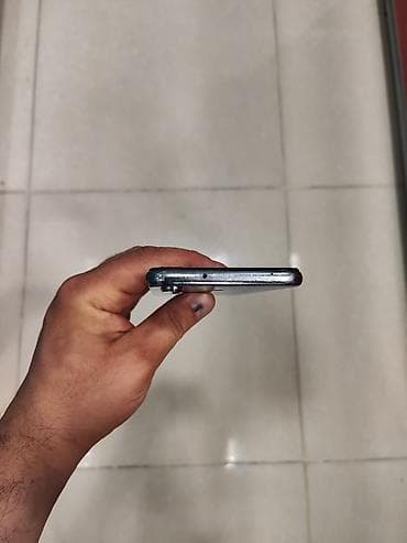 a 23 telefon: Redmi 8, 64 GB, rəng - Mavi, Barmaq izi — 7