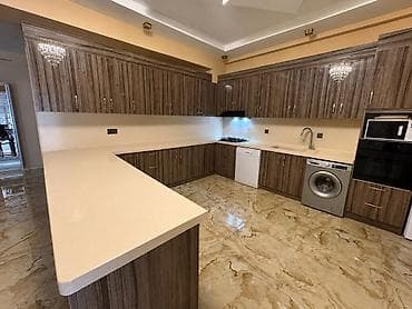 Mətbəx mebeli satılır 2000₼. Ölçü 2.80/2.55/2.74. 67 sm. Üzəri tökmə — 1