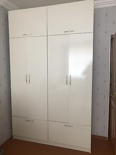 Ağ rəngli 6 qapılı paltar dolabı - Material: parlaq MDF/LDSP tipli lalafo.az -da Ağ rəngli 6 qapılı paltar dolabı - Material: parlaq MDF/LDSP tipli