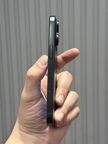vozol 6 k: IPhone 16 Pro, 256 GB, Black Titanium, Zəmanət, Simsiz şarj, Face ID — 2