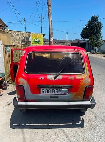 niva oturacaqlar satilir: VAZ (LADA) 4x4 Niva: 1.7 l | 1997 il 58000 km Ofrouder/SUV — 6