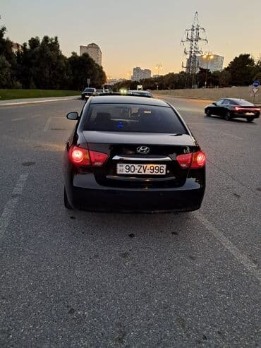 chevrolet malibu qiymeti: Hyundai Elantra: 1.6 l | 2010 il Sedan — 3