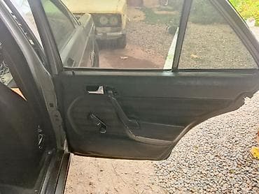Nəqliyyat: Mercedes-Benz 190 (W201): 0.2 l | Sedan — 8
