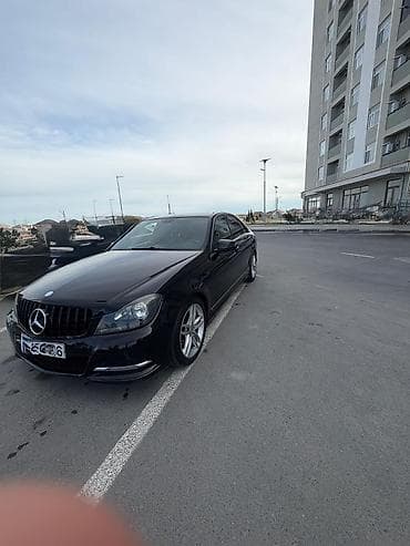 mercedes 190: Mercedes-Benz C250 sedan - Korpus: Qara rəng, 4 qapı, sedan gövdə - — 1