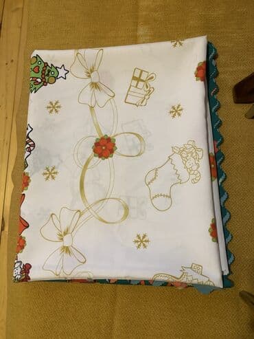 Prastinalar: Məhsul: Yeni il temalı süfrə/parça Təsvir: - Rəng: Ağ fon üzərində — 1