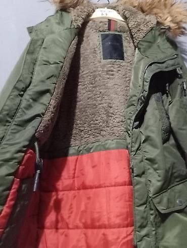 ideal parfumeriya: Kişi parkası – M/L - Rəng: xaki (yaşıl) - Üst material: suya və — 2