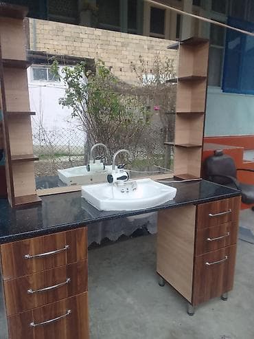 hesenoglu mebel fabriki: Bərbər salonu üçün iş masası və avadanlıq razilawmaq olar pula ehtiyac — 10
