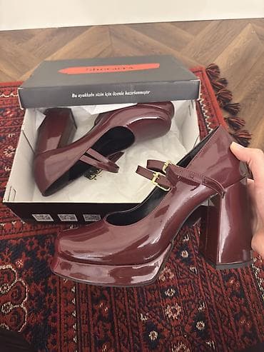 Кроссовки и спортивная обувь: Размер: 40, Новый — 3