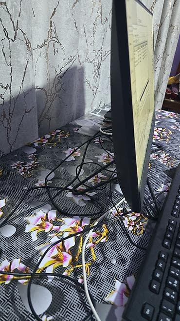 ps 5 oyun disklerri: HP 200 G4 22 All‑in‑One PC (9UG59EA) - Prosessor: Intel Core — 7