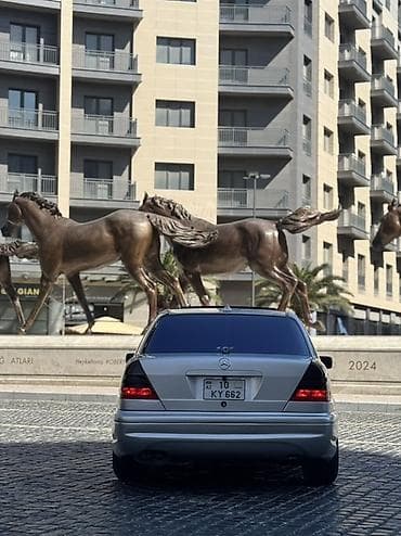 benson patpres: Mercedes-Benz C-Class: 2.3 l | 1998 il Sedan — 4