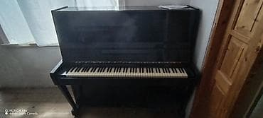 куплю синтезатор бу: Upright pianino – klassik qara rəngdə, parlaq korpuslu. 88 klavişli — 1