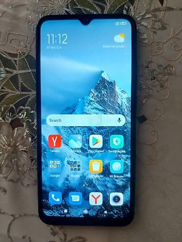 islenmis plansetlerin satisi: Xiaomi Mi 9, 32 GB, rəng - Qara, 
 Sensor, Barmaq izi, İki sim kartlı — 2