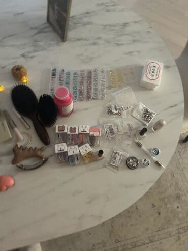 bıcaq kəpənək: Dırnaq üçün lak, Ünvandan götürmə — 5