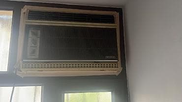 Elektronika: 3 ədəd LG divar tipi kondisioner və pəncərə tipi Bakond BK-1500 — 2