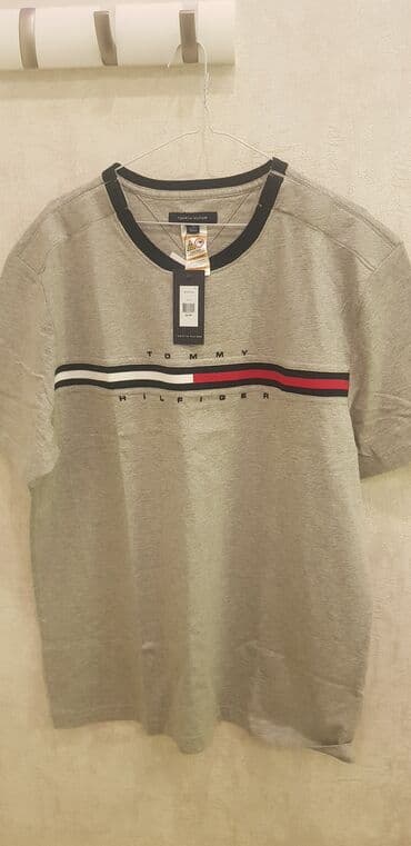 milli ordu forma: Teze xaricden alinib 40 $,iki yan ciyninde xususi magnitnen acilib — 7