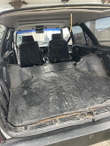 13 disk: VAZ 2104 universal, ağ rəng. - Kuzov: 5 qapılı universal kuzov, iri — 8