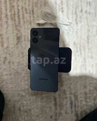 Мобильные телефоны и аксессуары: Samsung Galaxy A06, 128 ГБ, цвет - Серебристый, Отпечаток пальца, Face ID — 6