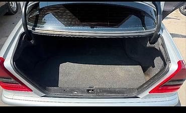 Mercedes-Benz C-Class: 1.8 l | 1997 il Sedan — 10