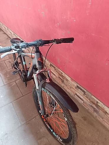 STORM dağ velosipedi Xüsusiyyətlər: - Gödəkçə: yüngül alaşımlı