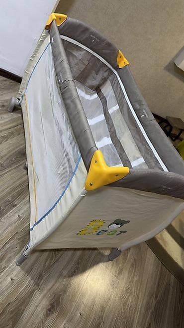 nefes alan ayi: Hauck “Fun for Kids” körpə üçün qatlanan maneyçik/uşaq beşiyi - — 1