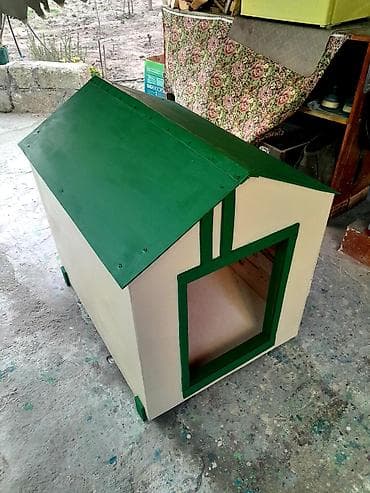 Böyük itlər üçün təmiz taxtadan . Su keçirməyənn Taksiylədə — 1