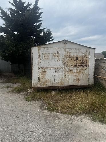 Dəmir qarajın Eni 3.50 Uzunluğu 6 m Hündürlüyü 2.50 m Qalın