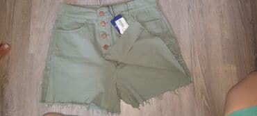 sort pişiklər: Şortik yupka,21 azn alinib,15 manata satiram.Yenidir.etiketi — 2