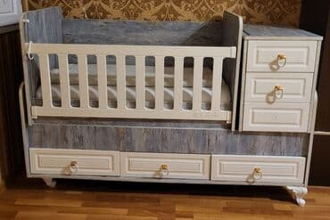 Oğlan və qız üçün, Beşik