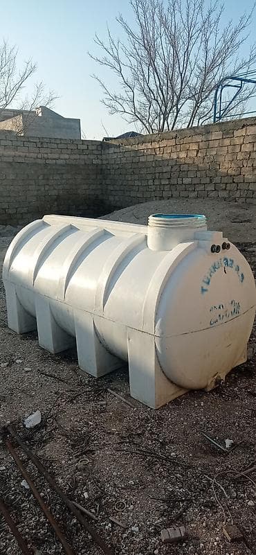 Nasoslar və hidroforlar: Bak, Plastik, 200 l l, İşlənmiş — 1